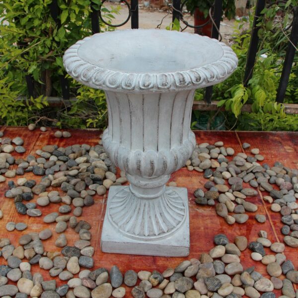 Classic Tulip Urn 66cm - Garden World